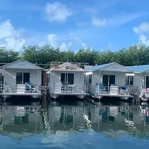 Aqua At Hurricane Hole Marina Сток-Айленд